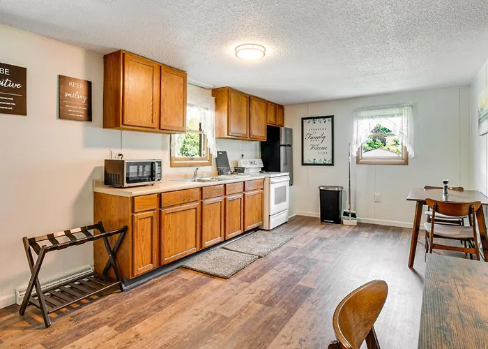 Cozy Clearfield Apartment - 3 Mi To Downtown!
